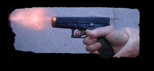 shows_the_flash_of_a_Glock_9mm.jpg