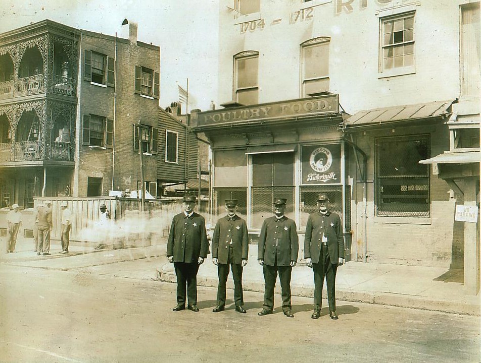 Hostlers at Baltimore and Broadway