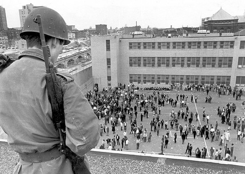 guardsman atop city jail riot artestees 4 11 68